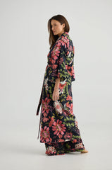 Salutation wildflower robe